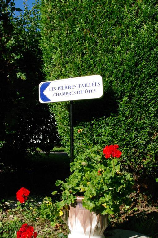 Chambres d'Hôtes Les Pierres Taillées Thénésol Exterior foto